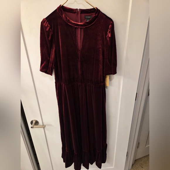 NWT - Halogen "Merlot" Velvet Stretch Flounce Hem Lined Midi Dress - Size XL - Picture 4 of 16